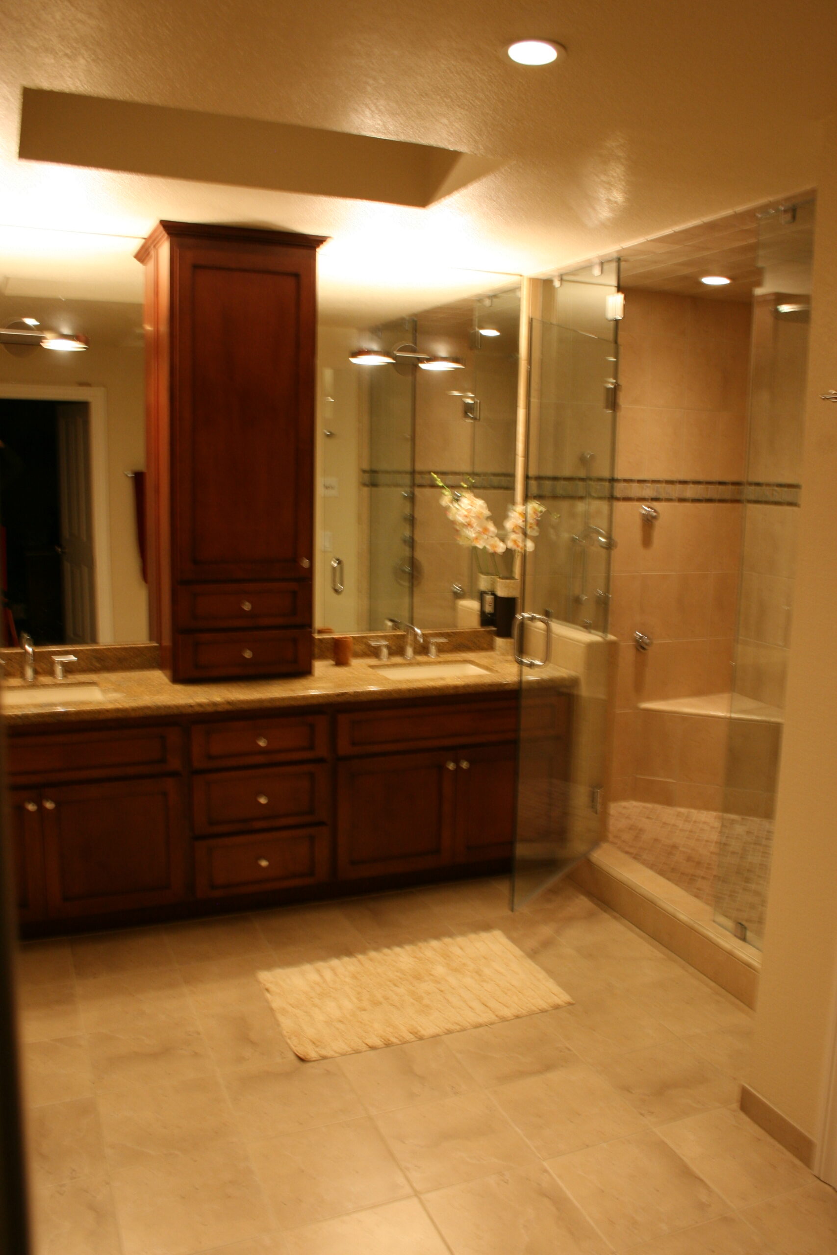 Calle Larga MainBathroom after